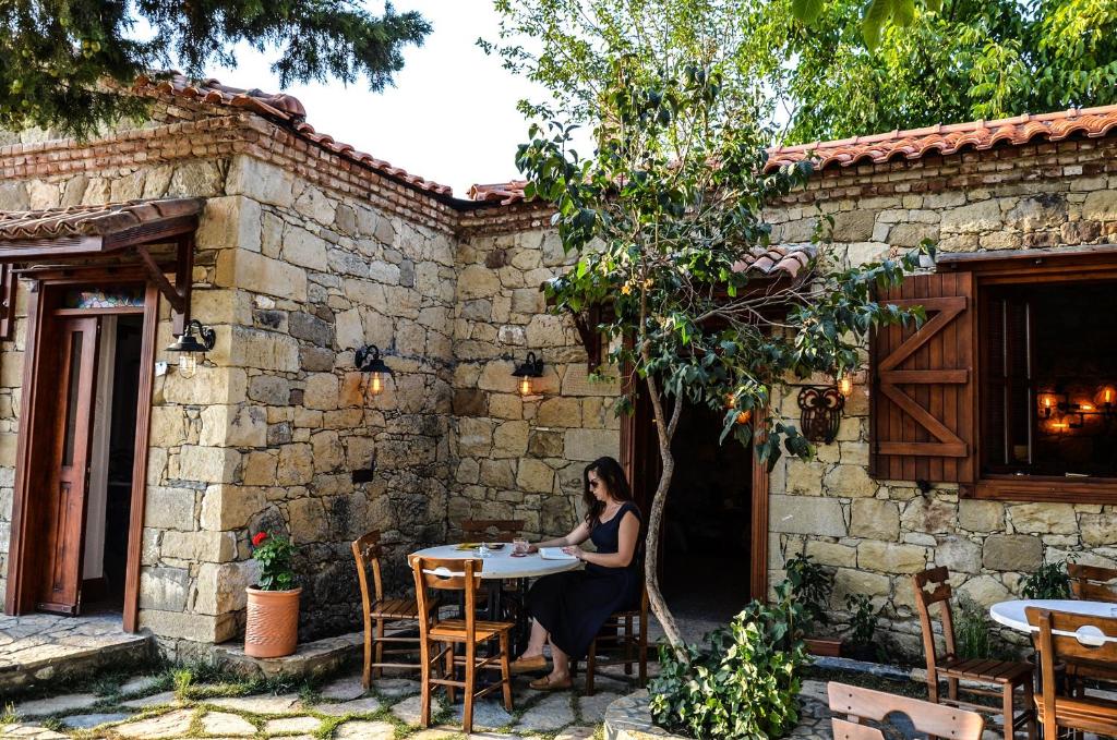 Mavras Tas Odalar photo 2