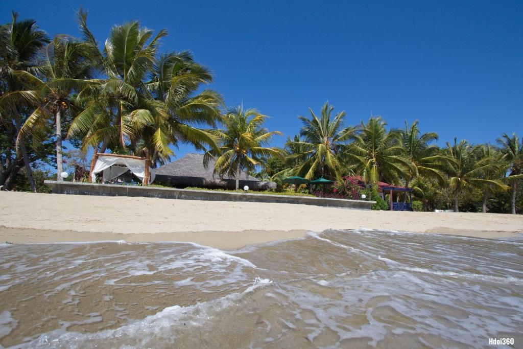 Luxury Sakina Villa - Beachfront photo 3