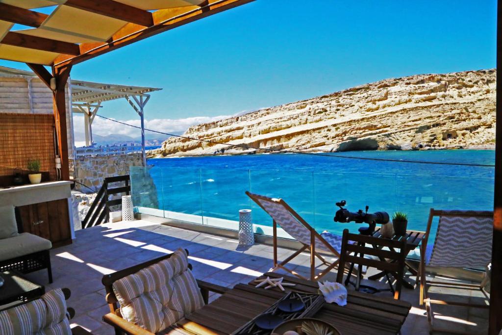 Matala Caves photo 3