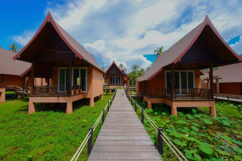 Номер (Бунгало Делюкс), Koh Kood Paradise Beach