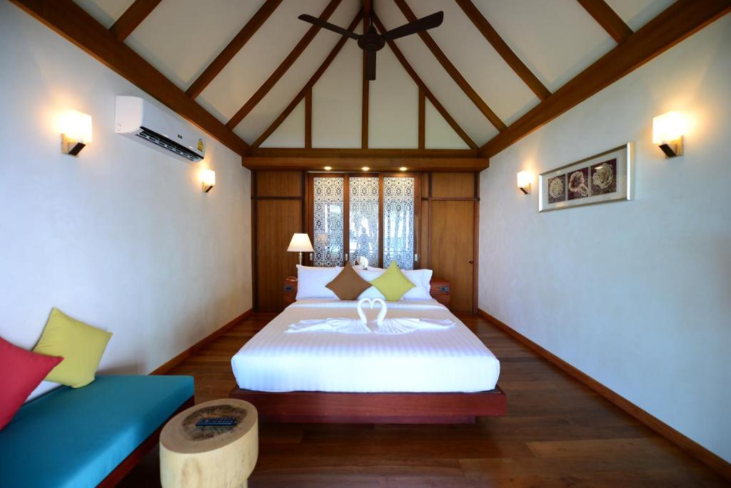 Номер (Бунгало Делюкс), Koh Kood Paradise Beach