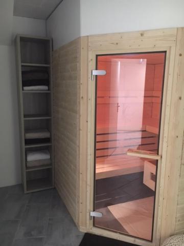 Elysee Hotel - 주변 환경