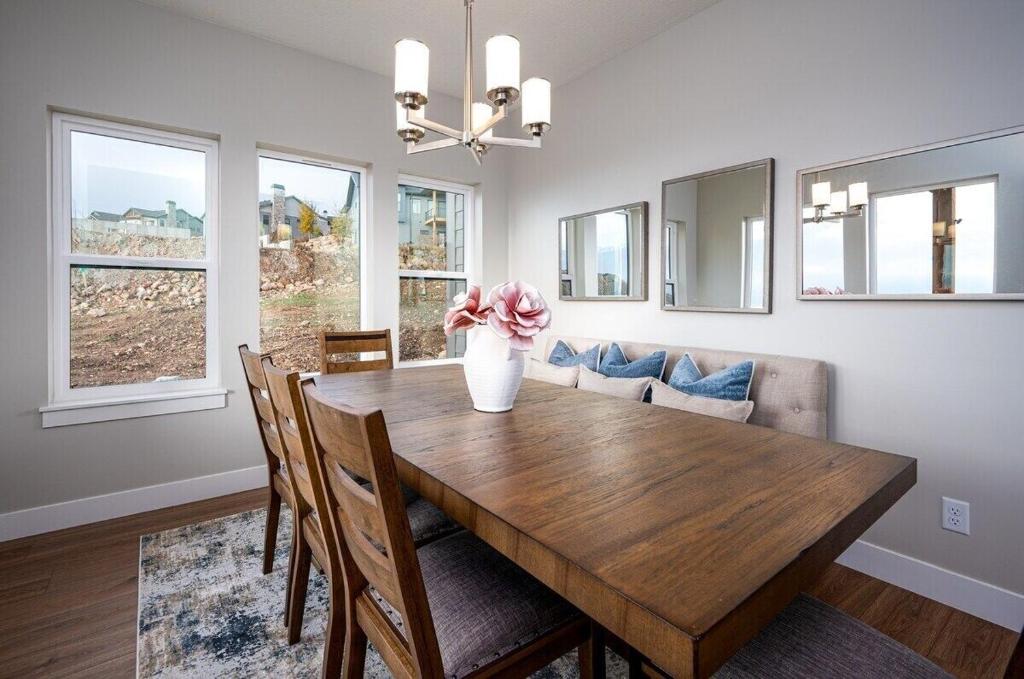 Powder Mtn Chalet B4 Ski Escape Hot Tub & View - Tap to explore photos