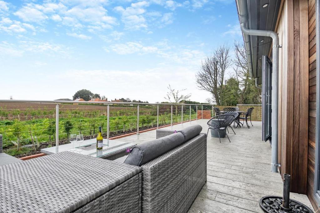 3 Bed in Blakeney oc-c29160 - Tap to explore photos