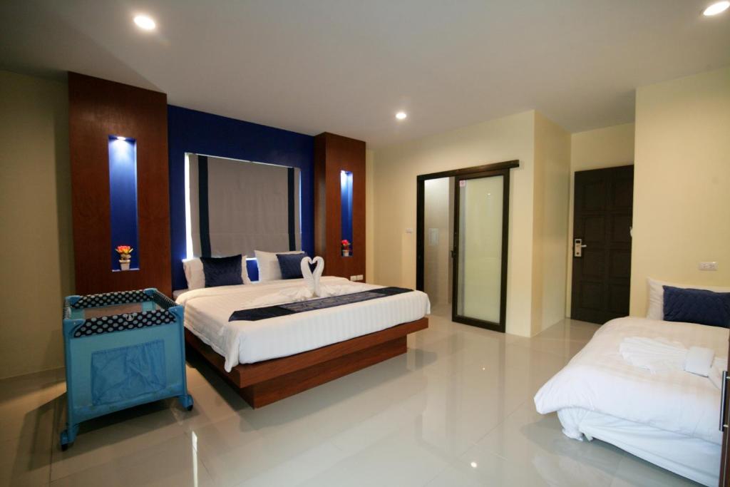 Семейный (Семейный номер Делюкс), Calypso Patong Hotel