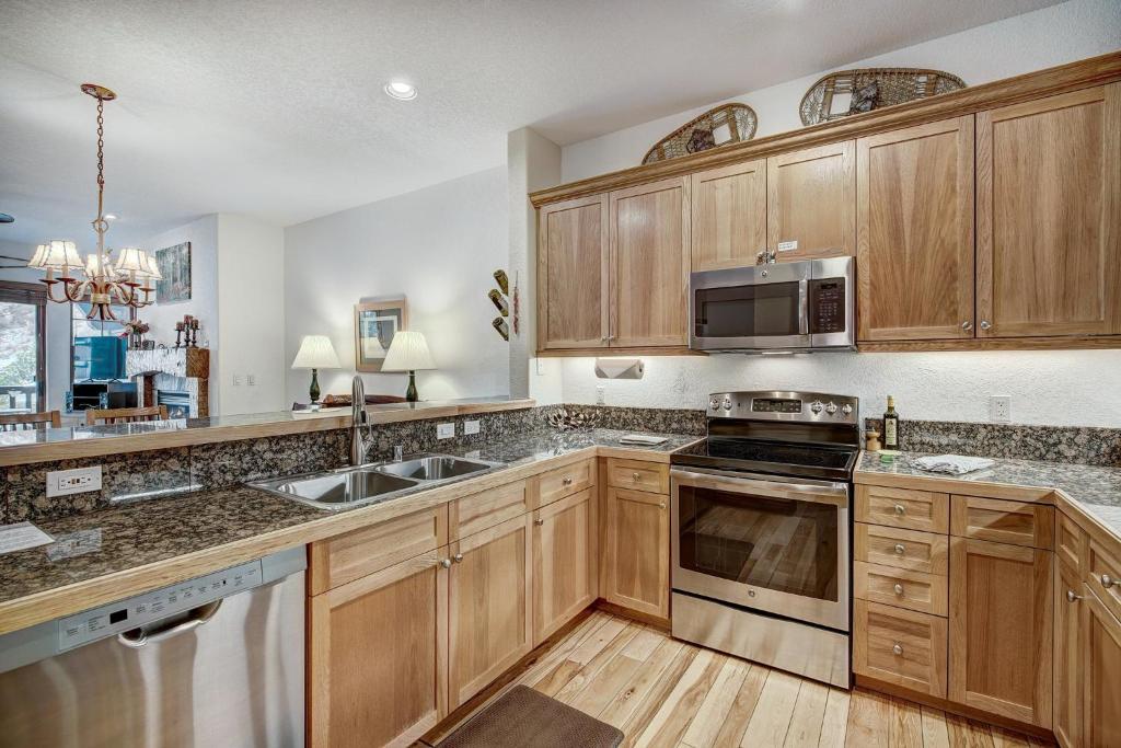 Lodge at Brookside, A Vail Resorts Property - Tap to explore photos