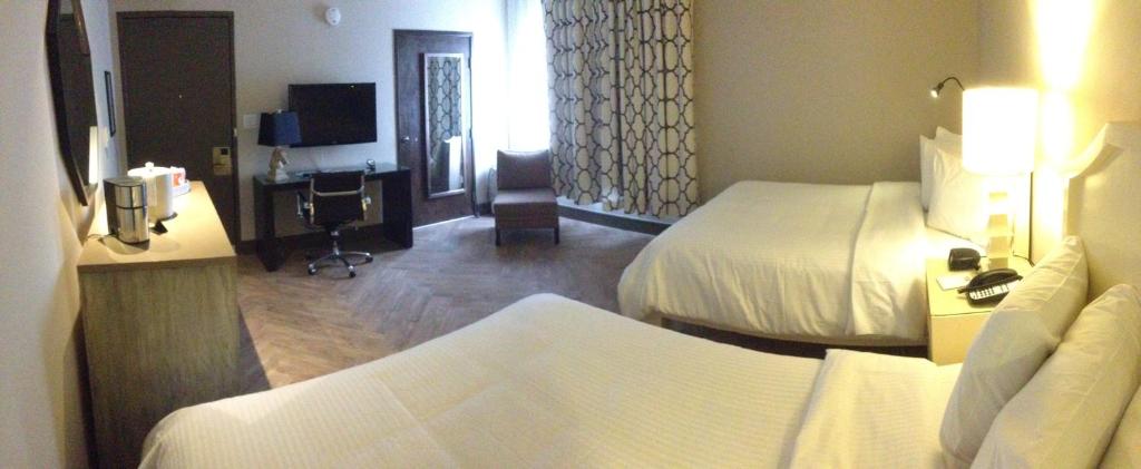 Четырехместный (Номер с 2 кроватями размера «queen-size»), Hollywood Hotel - The Hotel of Hollywood Near Universal Studios