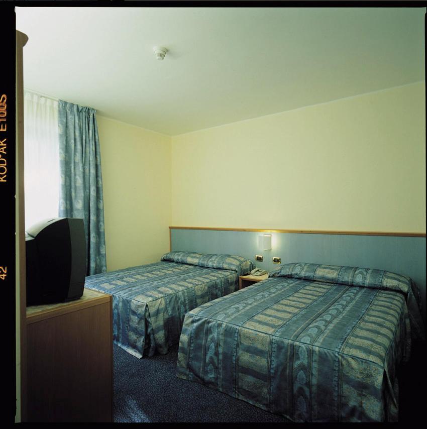 Hotel & Loisir Le Ruote Room Type - Standard Quadruple Room