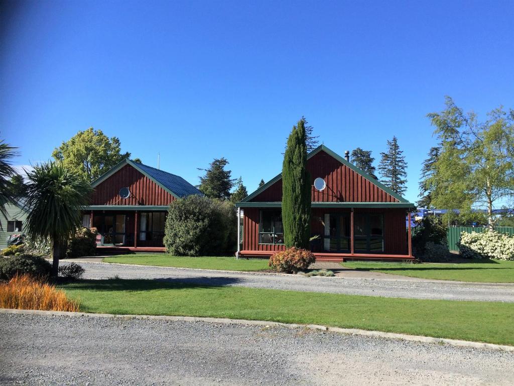 Cedar Chalets photo 3