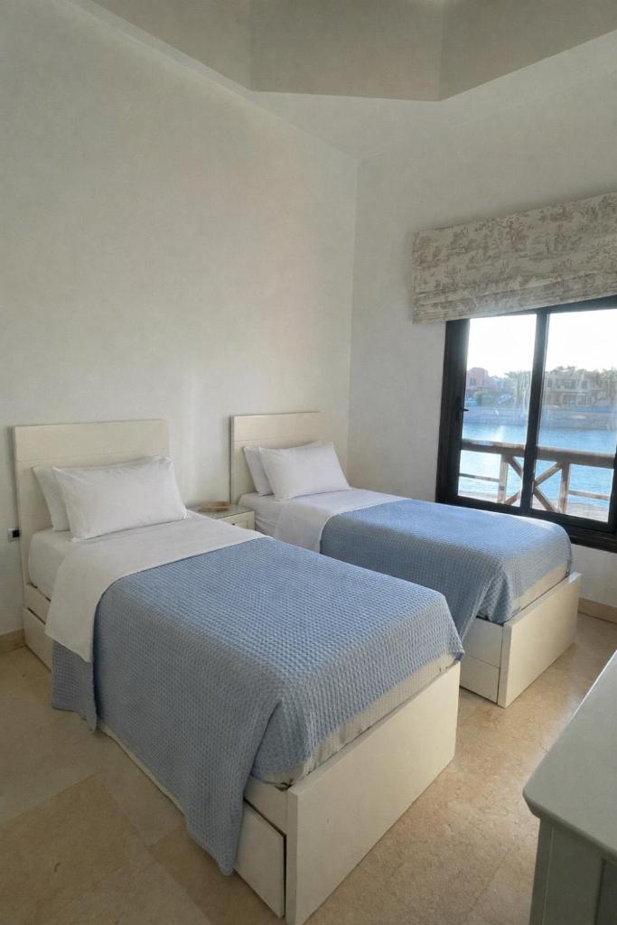 4BR Villa with Private Pool in Gouna - Tap to explore photos