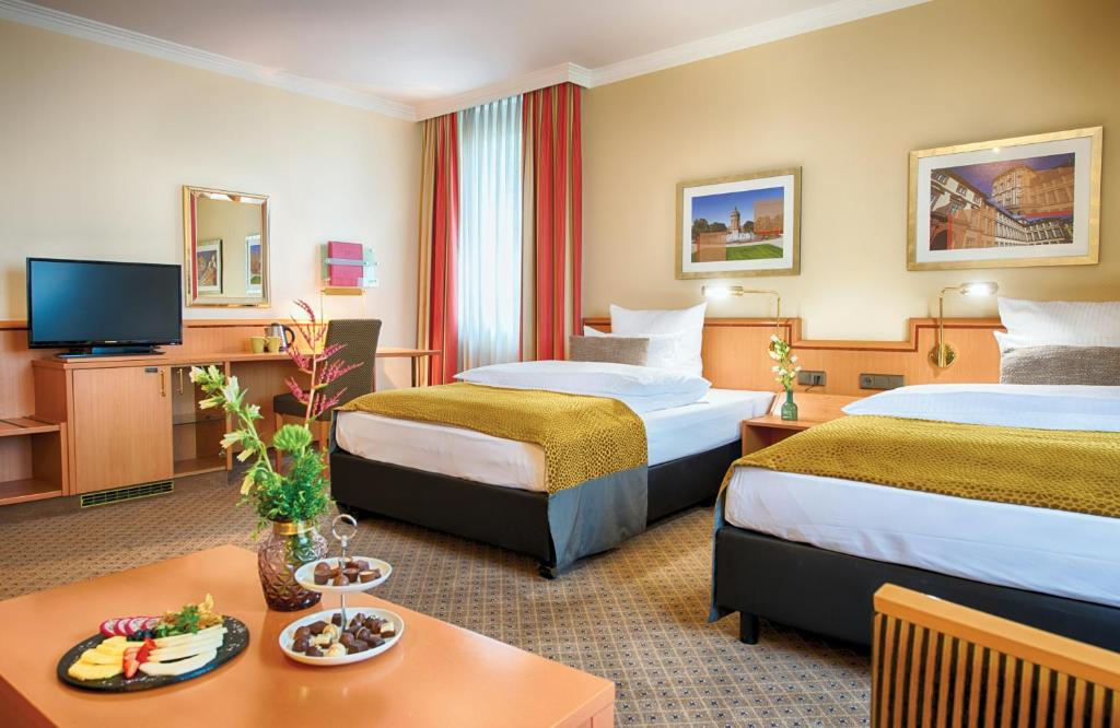 Leonardo Hotel Mannheim City Center Room Type - Executive Quadruple Room