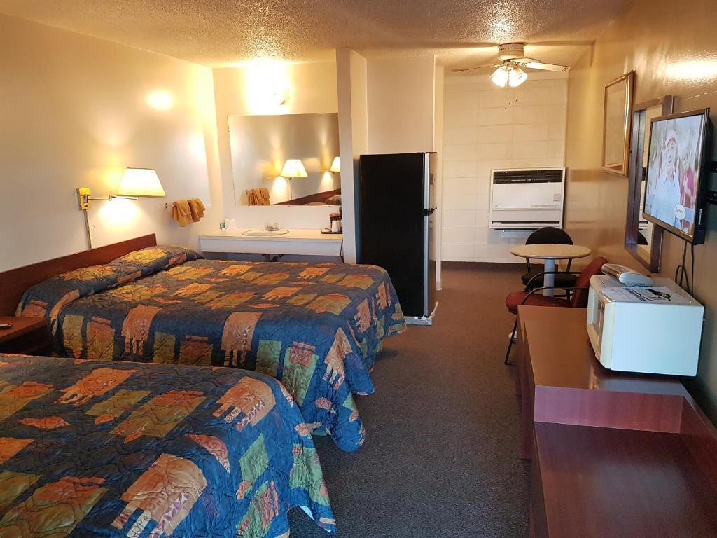 Shamrock Motel photo 1