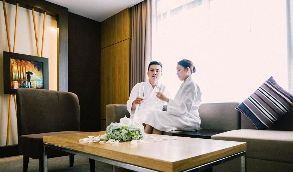 Muong Thanh Luxury Nhat Le Hotel