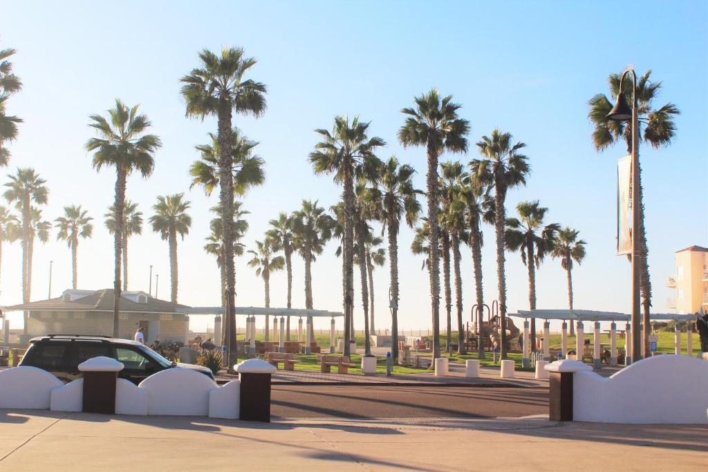Sand Castle Inn image
