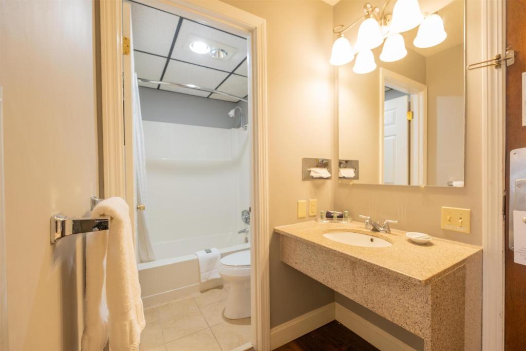 Fireside Inn & Suites Bangor - Tap to explore photos