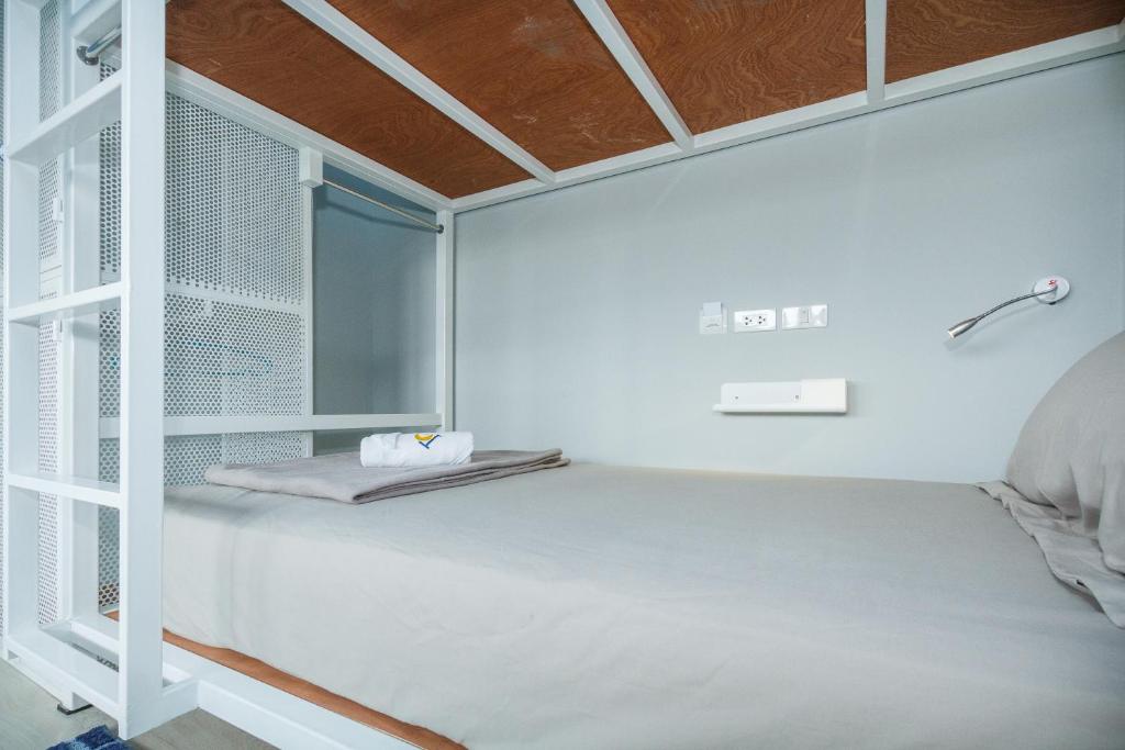 The Moon Hostel Hua Hin Room Type - Triple Room with Shared Bathroom