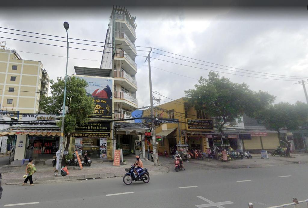 Collection O Vy Anh - Binh Tan District - Tap to explore photos