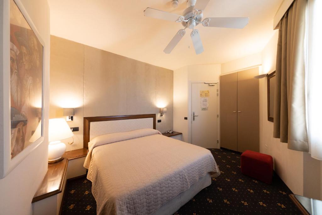 Hotel Antica Badia Volterra Room Type - Quadruple Room
