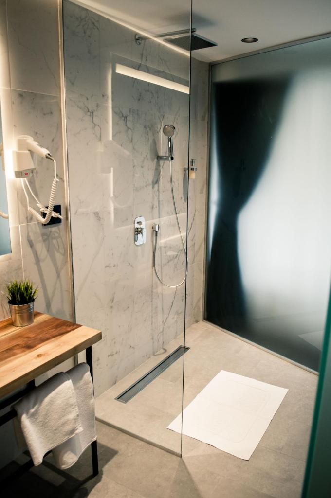 Апартаменты (Апартаменты Делюкс), Nomad Luxury Suites