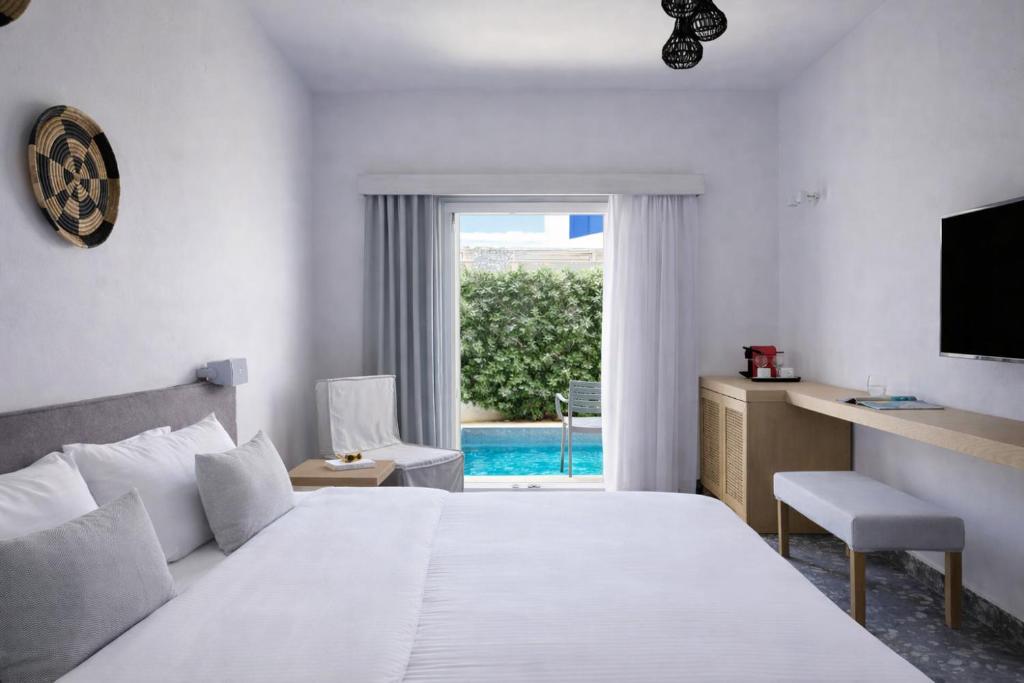 Kosmoplaz Beach Hotel Room Type - Double Room with Plunge Pool