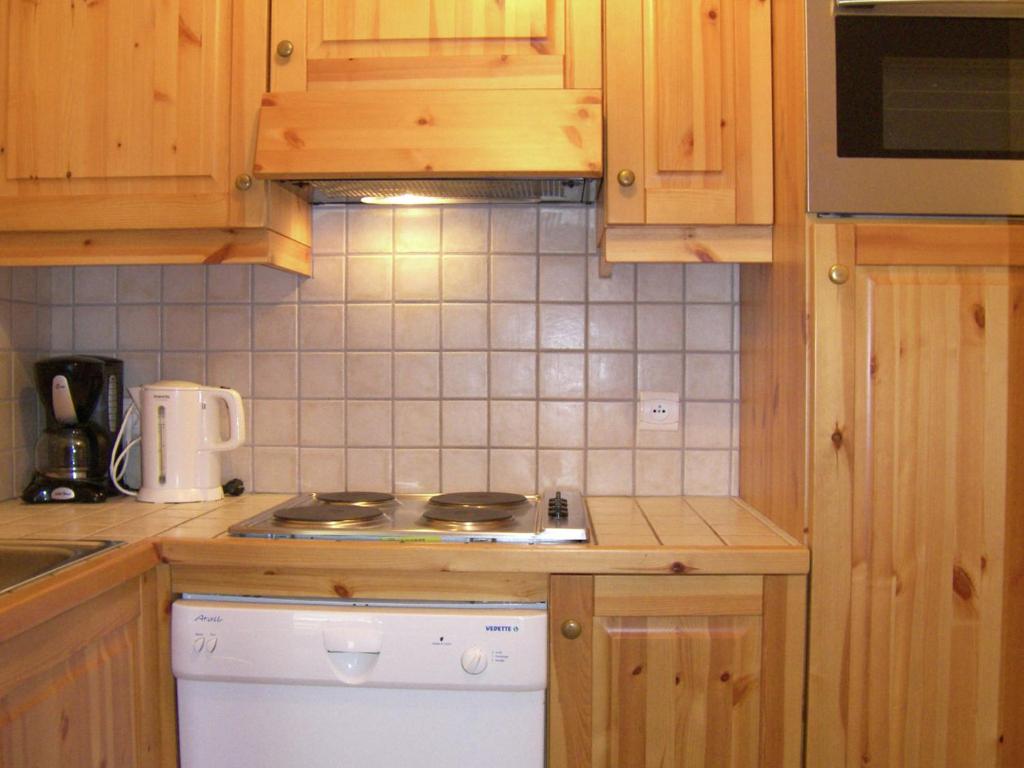Stylish Apartment in M ribel with Balcony photo 4