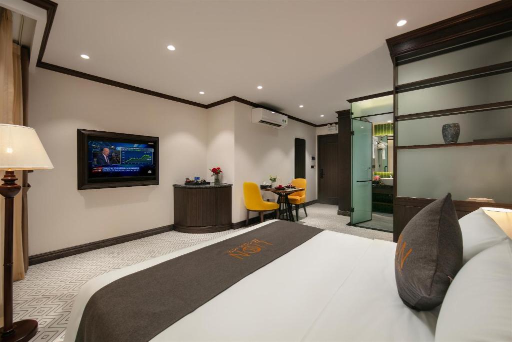 Westlake Lion Boutique Studio & Spa - Tap to explore photos