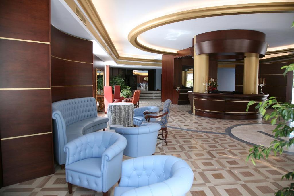 Hotel Royal photo 3
