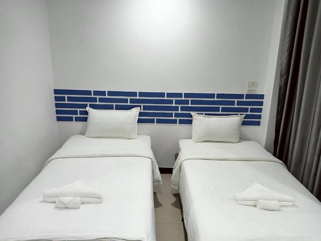 โรงแรมช้างใหญ่ใจดี Room Type - Large Twin Room