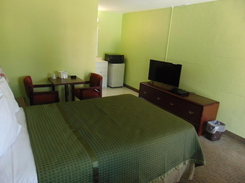Westbrook Motel photo 1