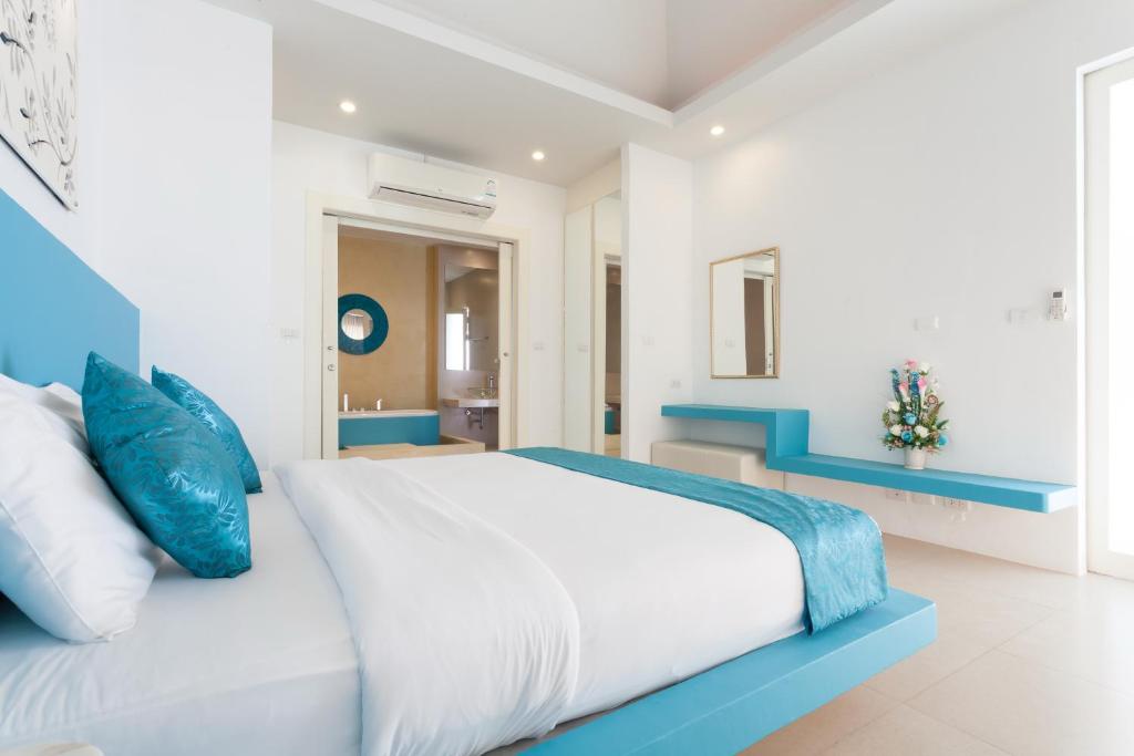 Сьюит (Люкс «Гранд» с видом на море - Бассейн), Amala Grand Bleu Resort