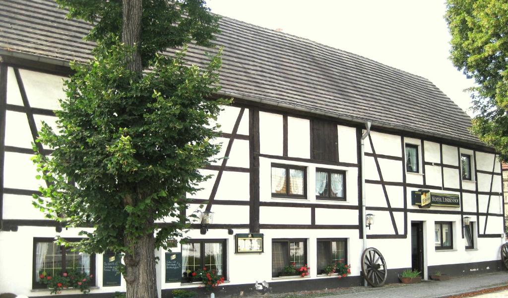 Hotel Lindenhof - Tap to explore photos