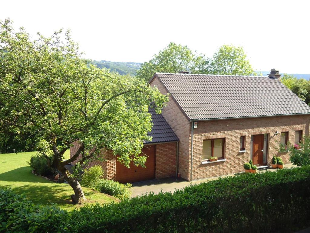 Modern Holiday Home in Stavelot with Fireplace photo 2