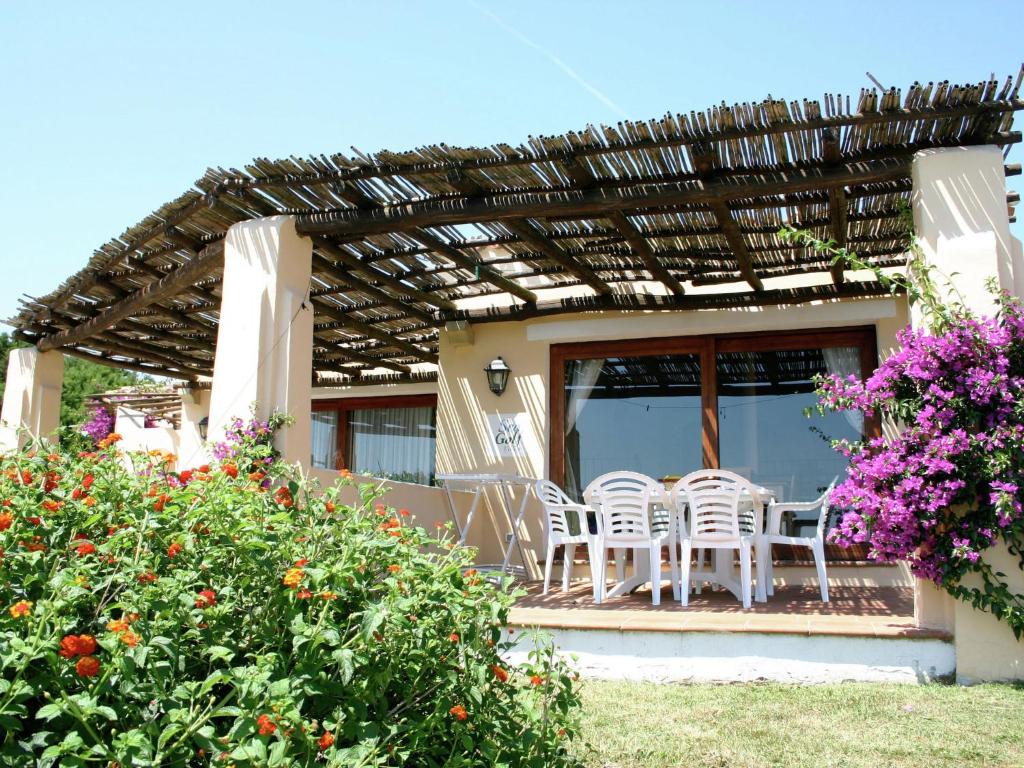 Holiday home in Sardinia with pool and terrace with country views photo 2