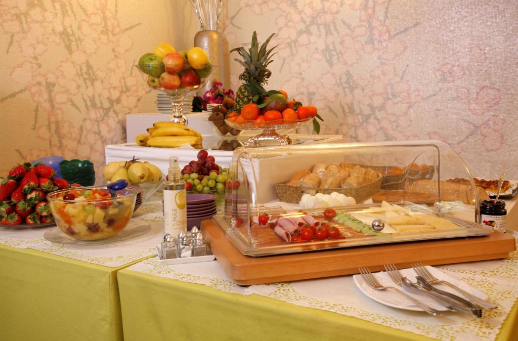 Hotel De Gramont - Thumbnail image