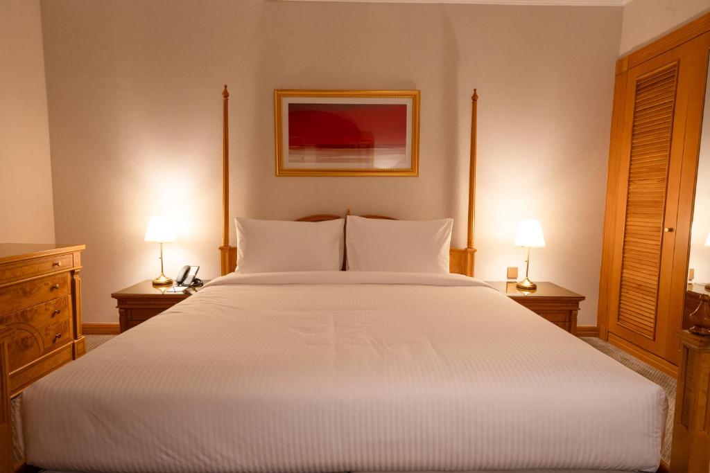 Luxe Avenue Hotel Room Type - Executive Suite