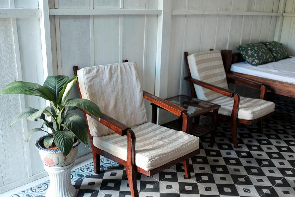 Nha Gio - The Dalat Old Home