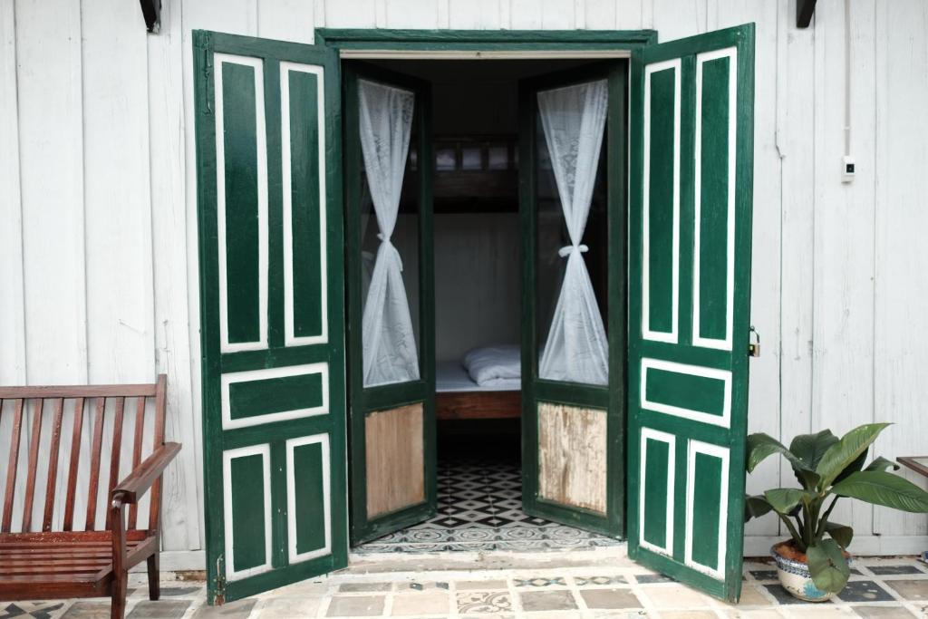 Nha Gio - The Dalat Old Home