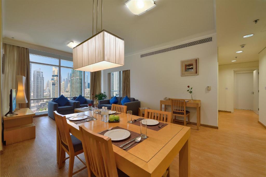 Двухместный (Люкс «Премьер» с 1 спальней), Апарт-отель Oaks Liwa Heights Hotel Apartments