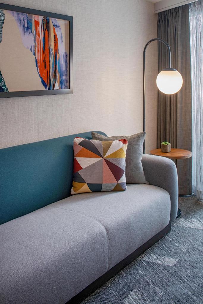 Hyatt Regency San Francisco Room Type - King Room with Bay View