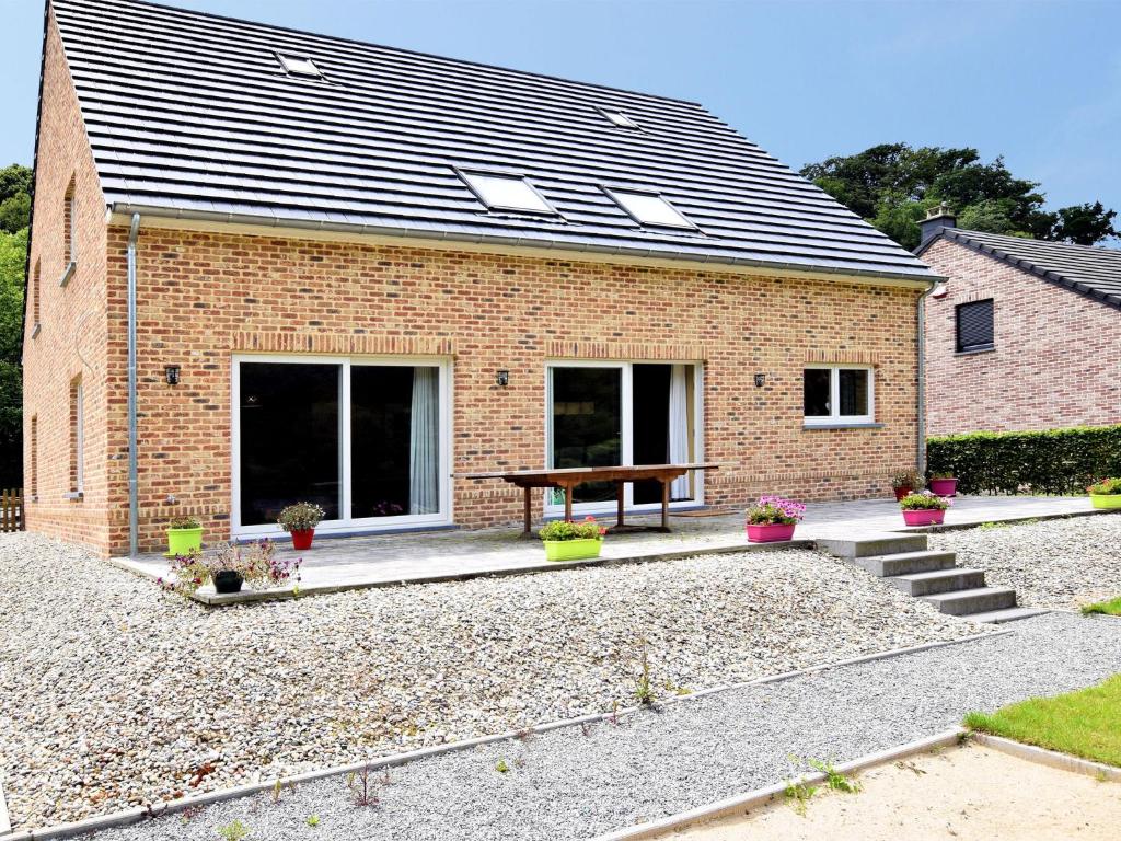 Modern Holiday Home in Hastiere near Forest photo 2