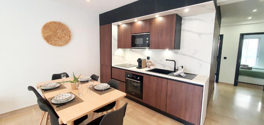 Beautiful apartment 2 bedroom with a view - Tap to explore photos