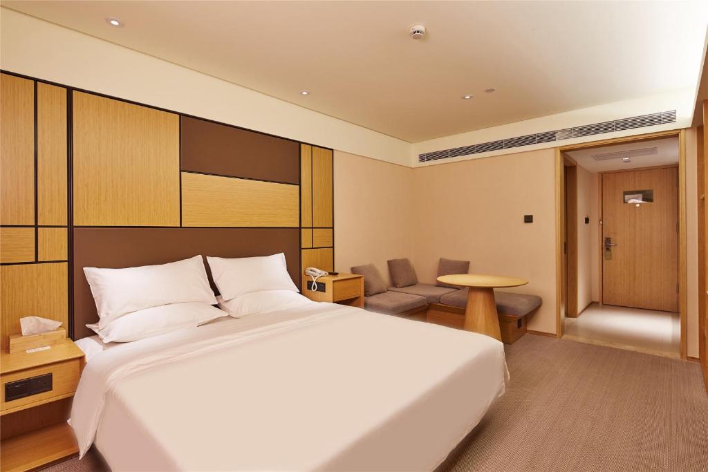 Двухместный (Двухместный номер Делюкс с 1 кроватью), JI Hotel Weihai Railway Station