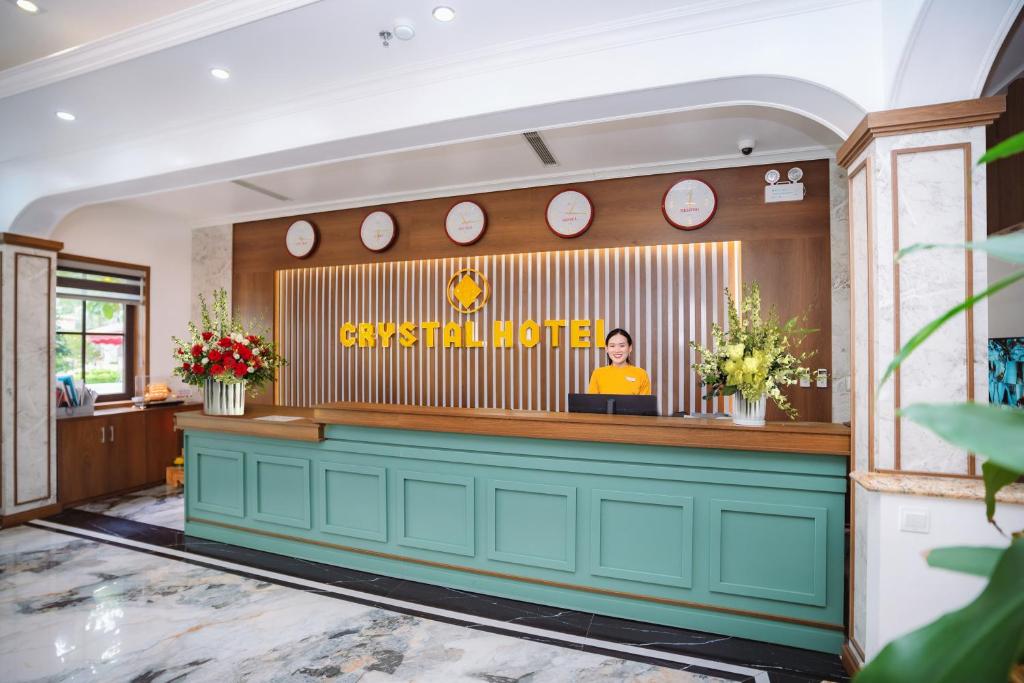 Crysstall Halong Boutique Hotel - Tap to explore photos