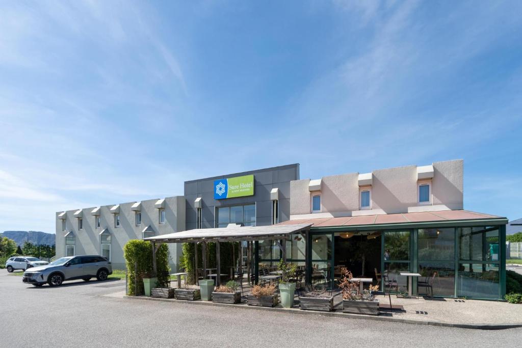 Sure Hotel by Best Western Valence Nord - Tap to explore photos