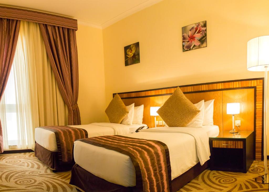 Апартаменты (Апартаменты с 2 спальнями), Апарт-отель Al Majaz Premiere Hotel Apartments