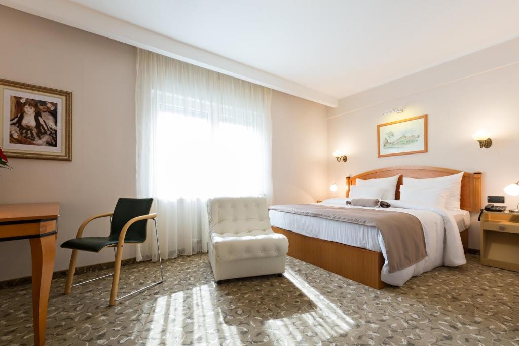Двухместный (Стандартный двухместный номер с 1 кроватью), Hotel Sterling
