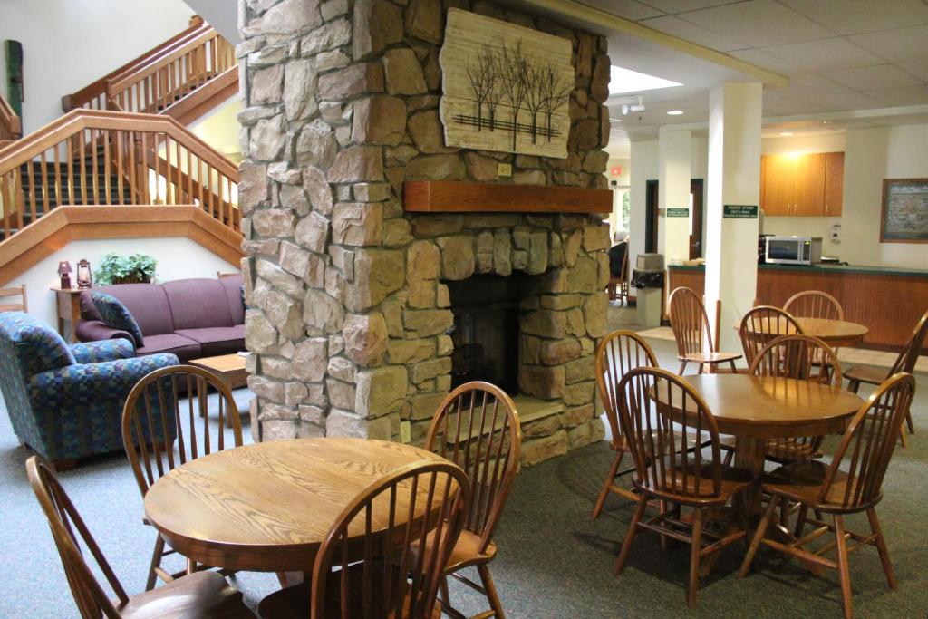 Farmstead Inn and Conference Center photo 3