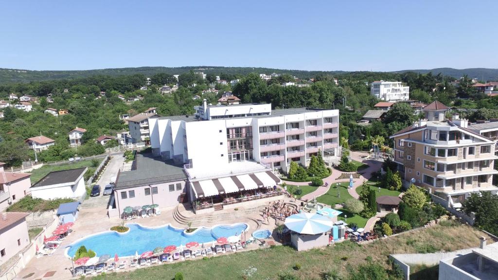 Hotel Fiesta photo 2