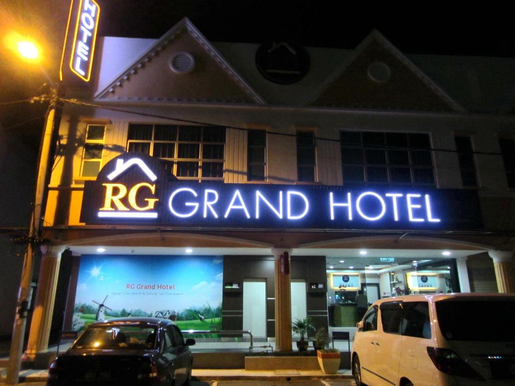 RG Grand Hotel photo 2