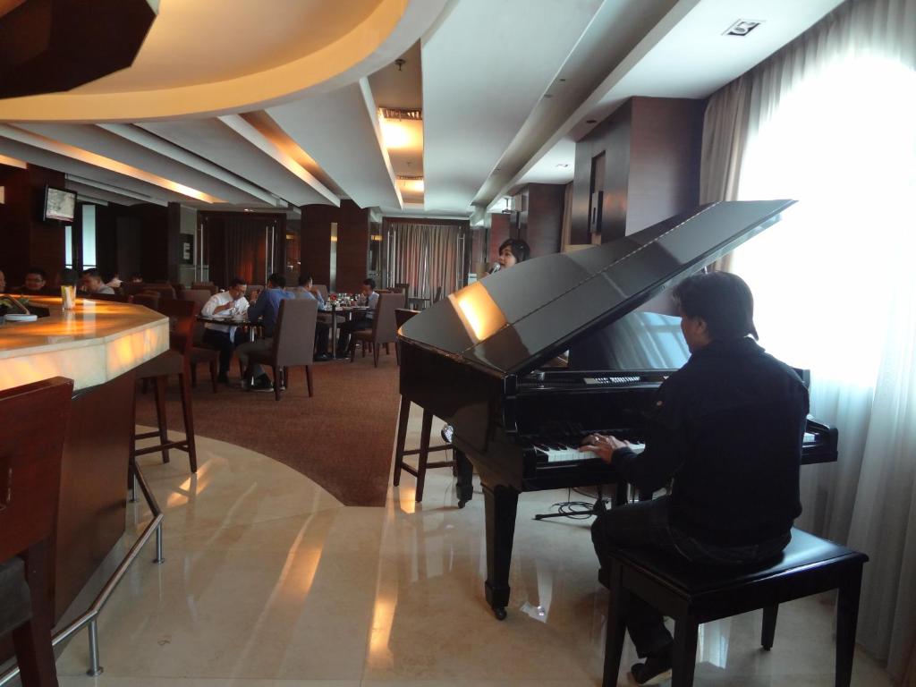 President Executive Club photo 4